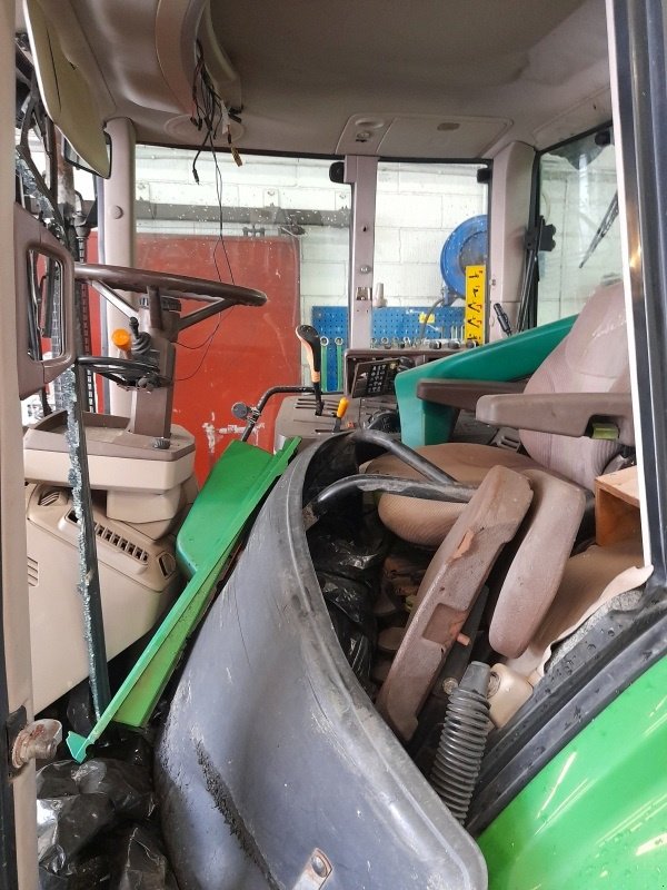 Traktor of the type John Deere 6620, Gebrauchtmaschine in Viborg (Picture 6)