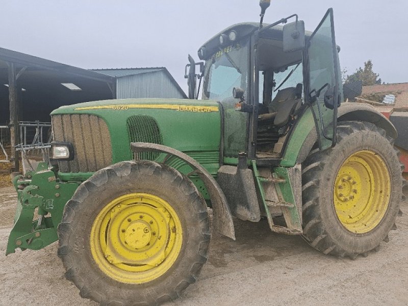 Traktor des Typs John Deere 6620, Gebrauchtmaschine in PITHIVIERS Cedex (Bild 1)