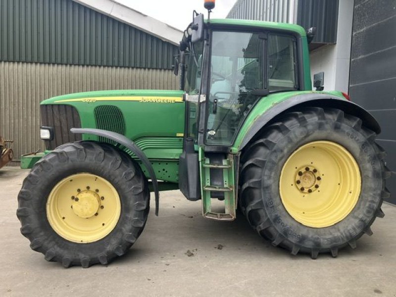 Traktor typu John Deere 6620, Gebrauchtmaschine v St. - Jacobiparochie (Obrázek 4)