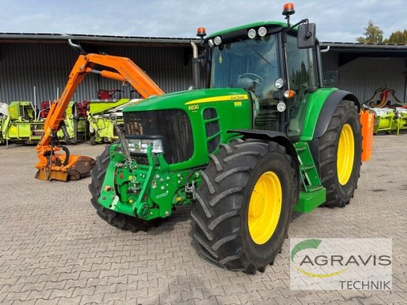 Traktor of the type John Deere 6630 PREMIUM, Gebrauchtmaschine in Meppen (Picture 1)