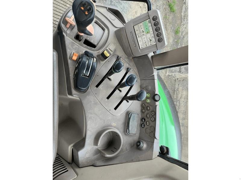 Traktor van het type John Deere 6630 PREMIUM, Gebrauchtmaschine in LE PONT CHRETIEN (Foto 8)