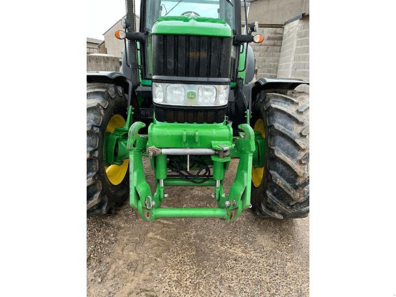 Traktor van het type John Deere 6630 PREMIUM, Gebrauchtmaschine in LE PONT CHRETIEN (Foto 6)