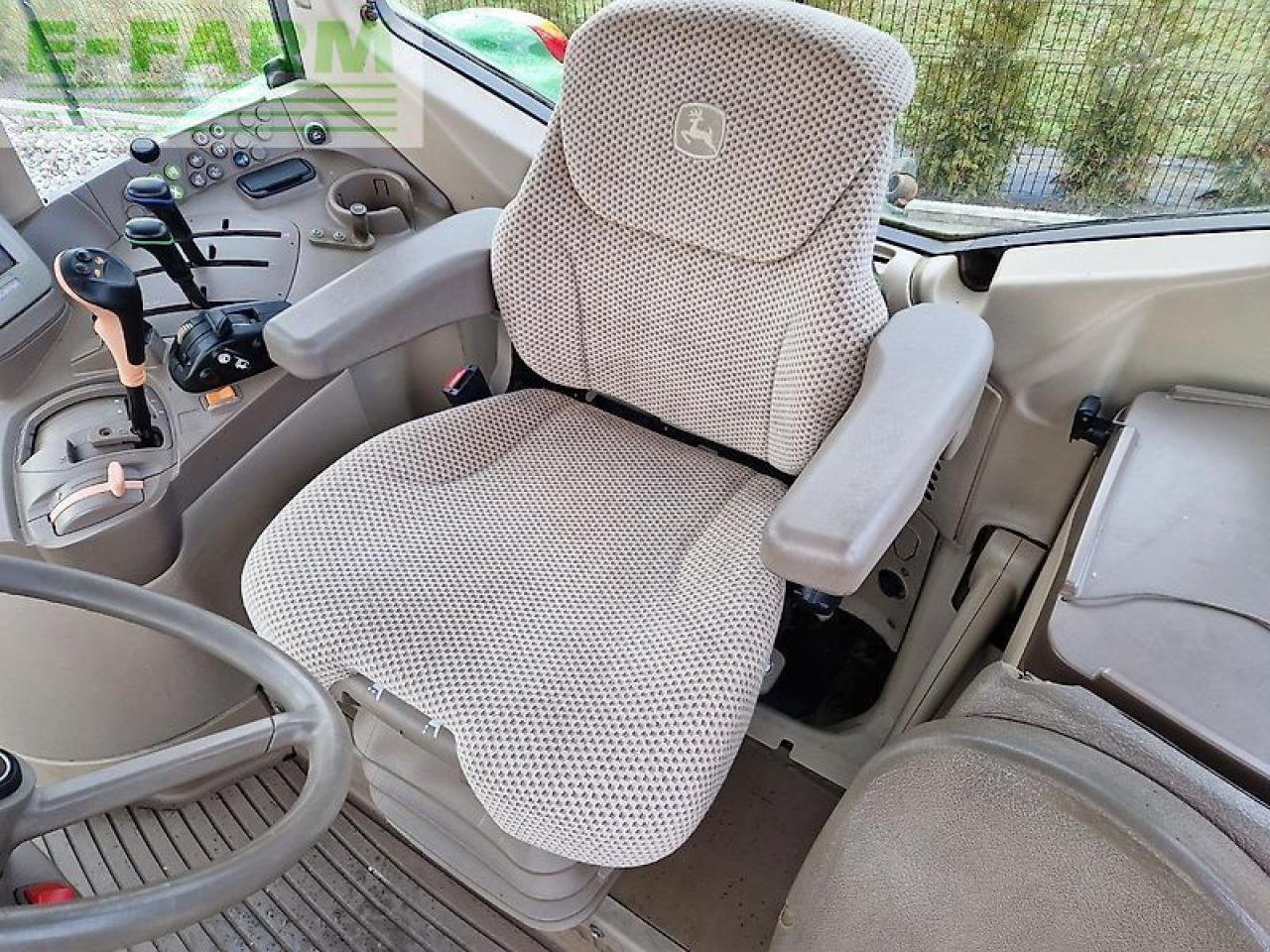 Traktor des Typs John Deere 6630 premium, Gebrauchtmaschine in ZELOW (Bild 12)