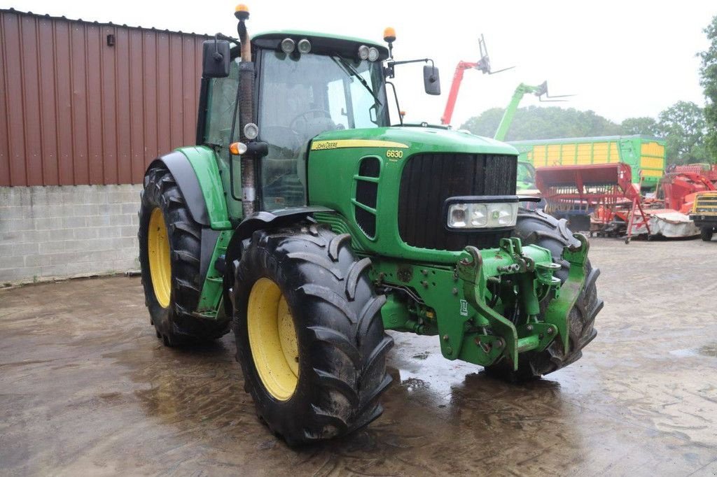 Traktor от тип John Deere 6630 Premium, Gebrauchtmaschine в Antwerpen (Снимка 8)