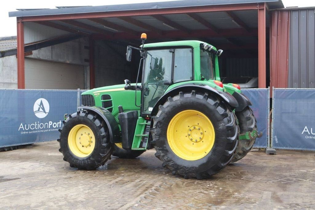 Traktor от тип John Deere 6630 Premium, Gebrauchtmaschine в Antwerpen (Снимка 3)