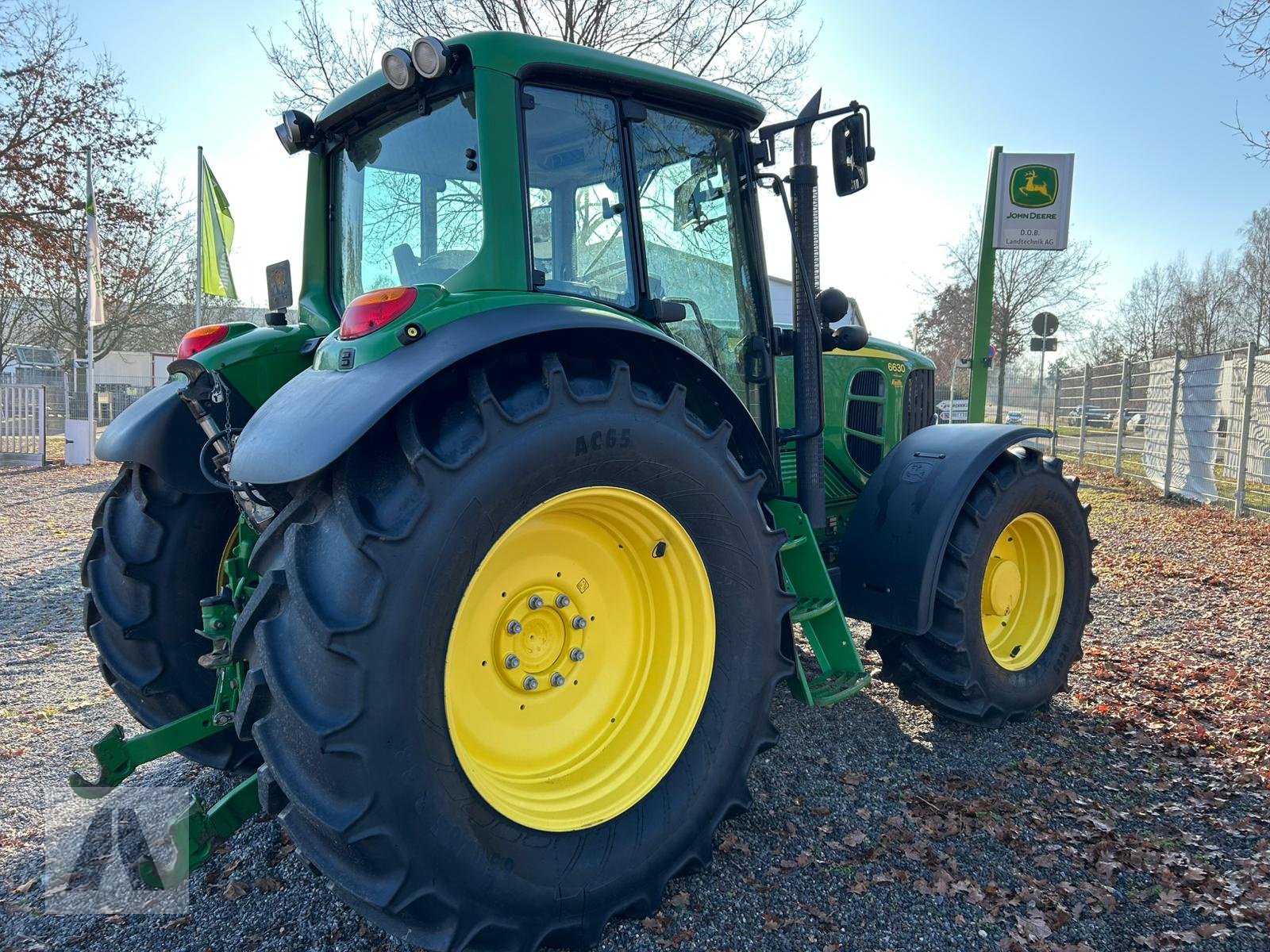 Traktor Türe ait John Deere 6630 Premium, Gebrauchtmaschine içinde Regensburg (resim 7)