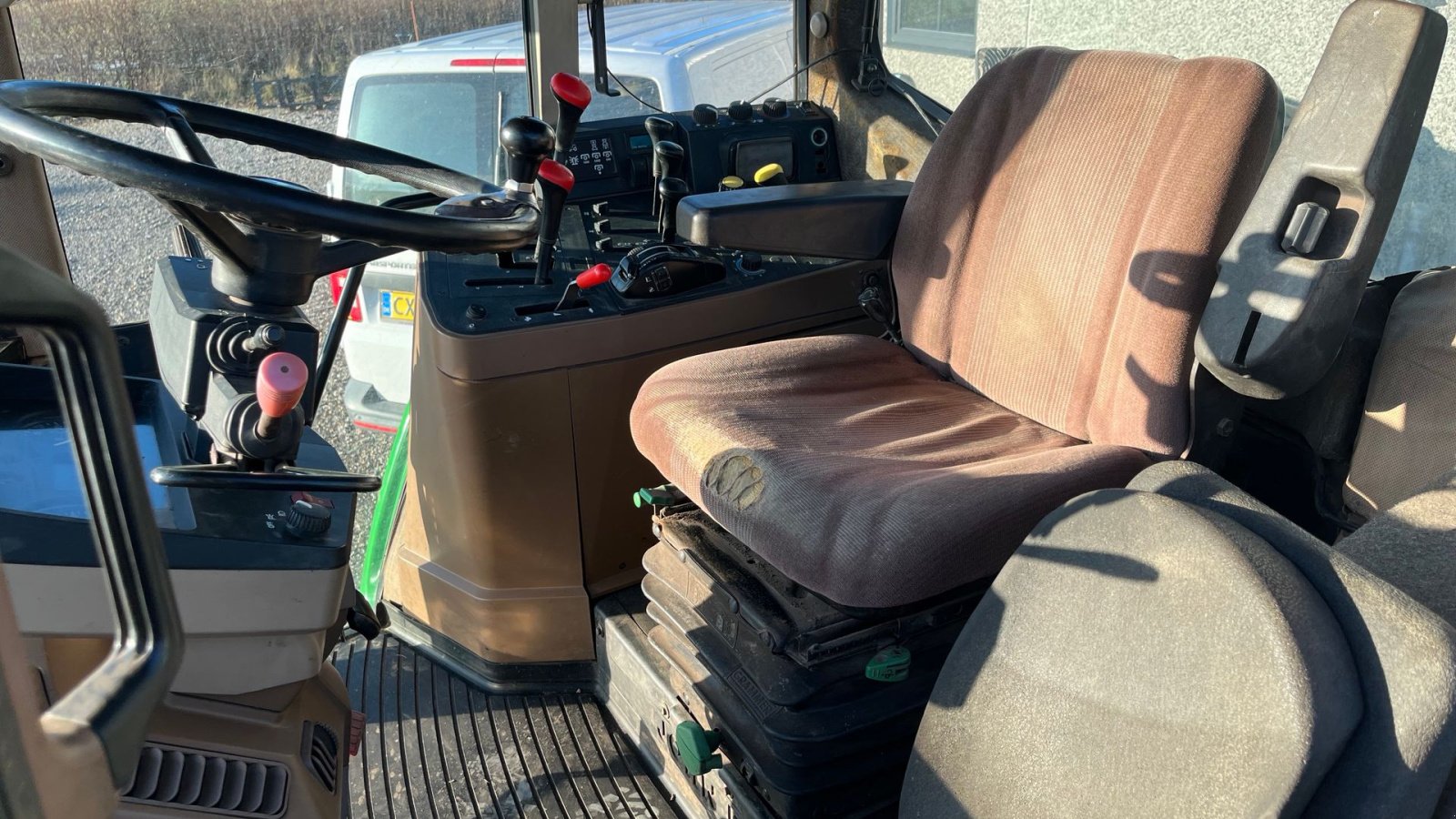 Traktor des Typs John Deere 6800 Frontlift, Gebrauchtmaschine in Vejle (Bild 6)