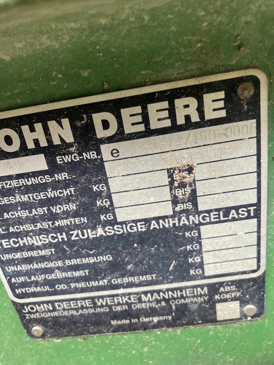 Traktor типа John Deere 6800, Gebrauchtmaschine в MORLHON LE HAUT (Фотография 7)