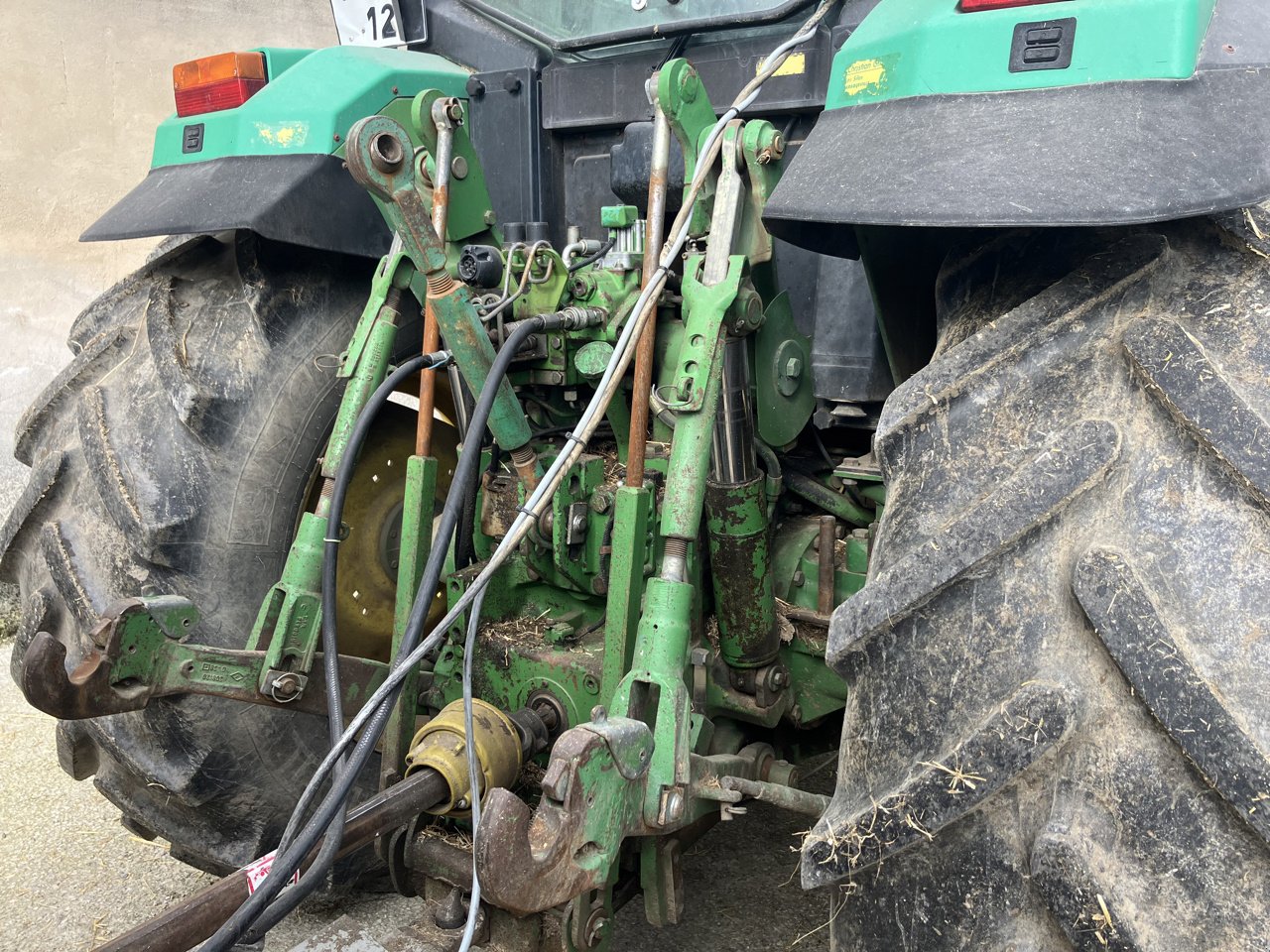 Traktor типа John Deere 6800, Gebrauchtmaschine в MORLHON LE HAUT (Фотография 11)