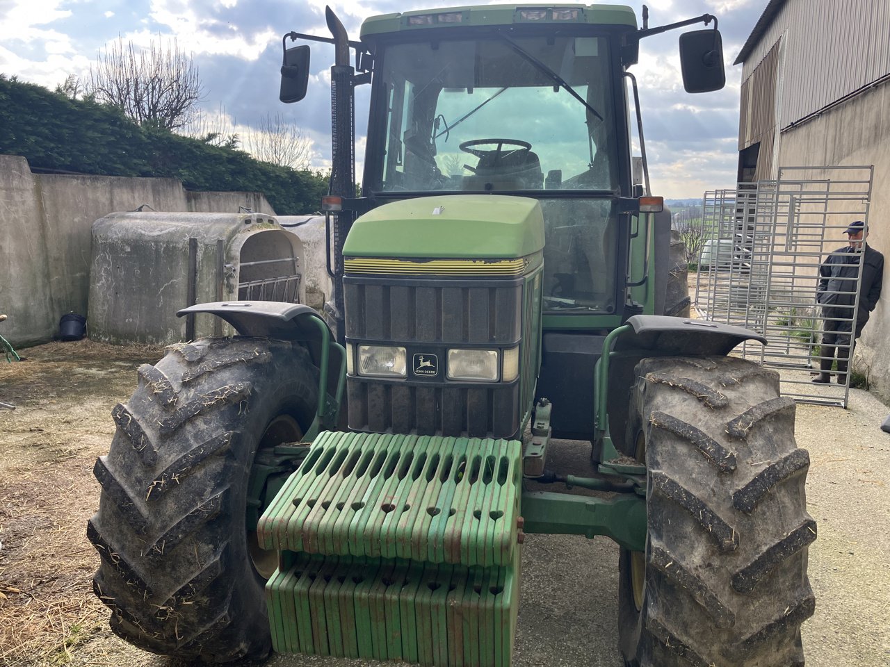 Traktor типа John Deere 6800, Gebrauchtmaschine в MORLHON LE HAUT (Фотография 3)