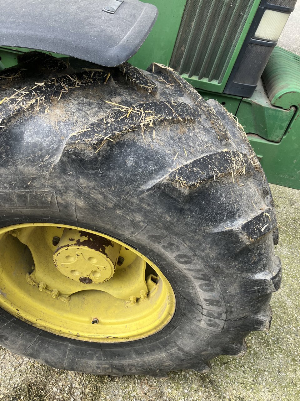 Traktor типа John Deere 6800, Gebrauchtmaschine в MORLHON LE HAUT (Фотография 8)