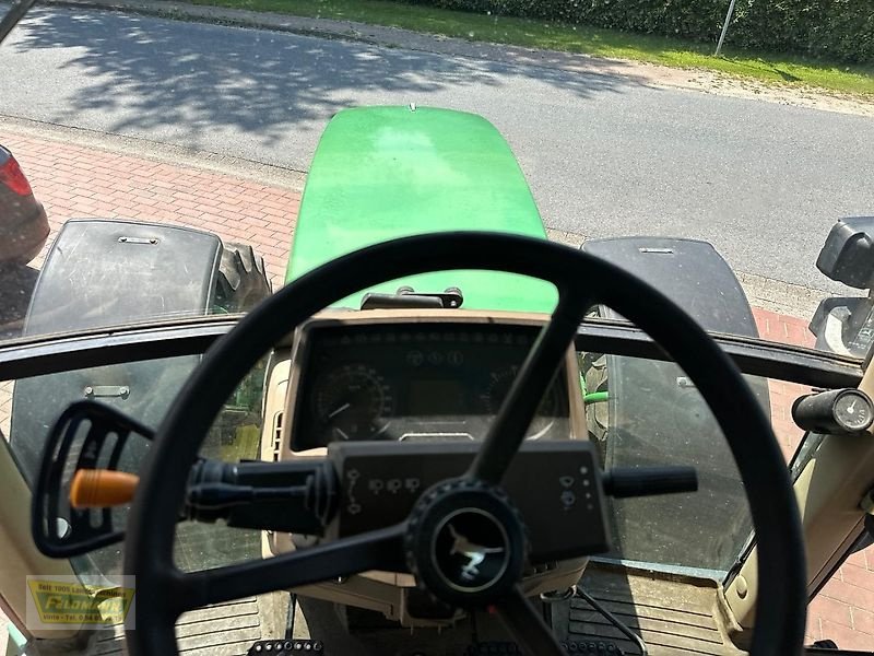 Traktor от тип John Deere 6810 Premium, Gebrauchtmaschine в Neuenkirchen-Vinte (Снимка 8)