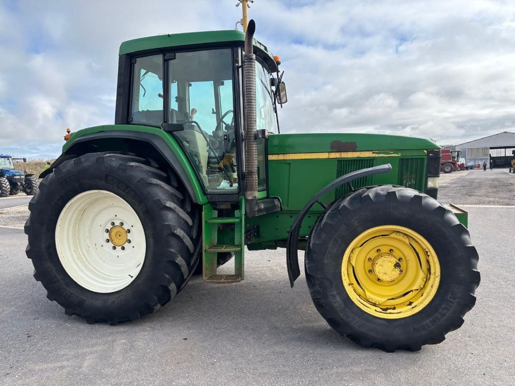 Traktor typu John Deere 6810, Gebrauchtmaschine w VERT TOULON (Zdjęcie 6)