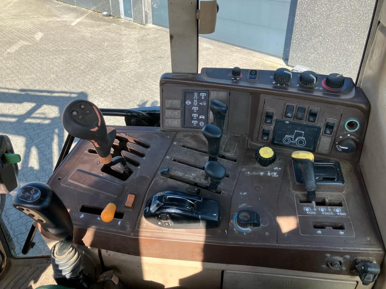 Traktor typu John Deere 6810, Gebrauchtmaschine w Bramming (Zdjęcie 16)