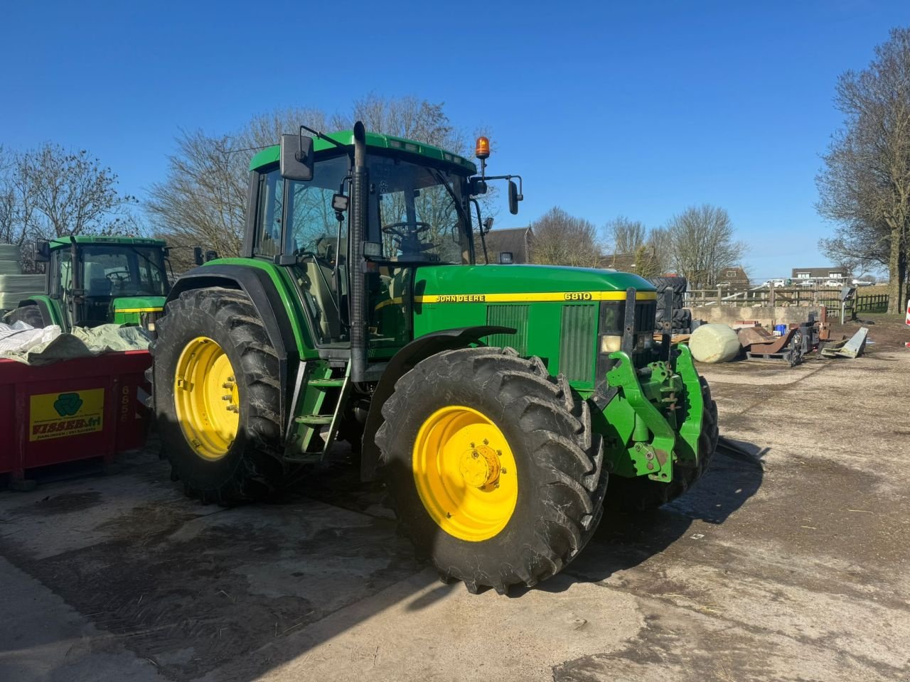 Traktor des Typs John Deere 6810, Gebrauchtmaschine in St. - Jacobiparochie (Bild 3)