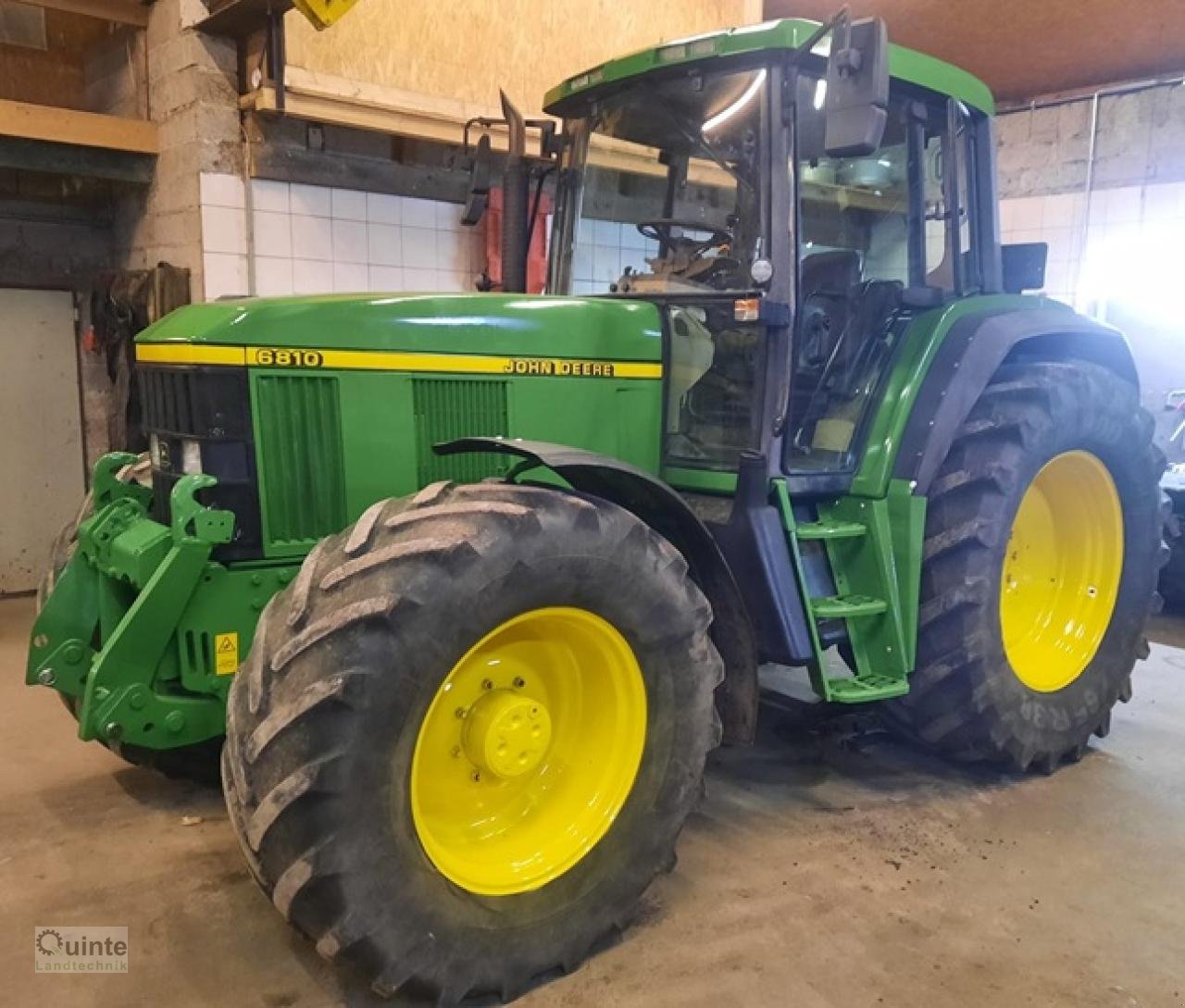 Traktor du type John Deere 6810, Gebrauchtmaschine en Lichtenau-Kleinenberg (Photo 1)