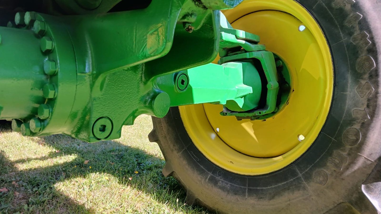 Traktor des Typs John Deere 6820 AutoQuad. Kun 8.300 timer., Gebrauchtmaschine in Kolding (Bild 2)