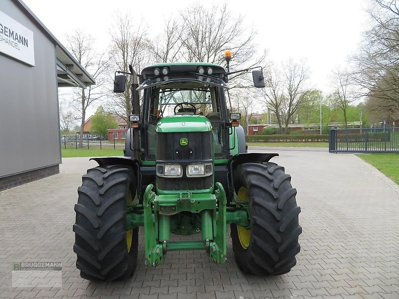 Traktor typu John Deere 6820 Premium, 7200 Std., Kriechganggetriebe, Gebrauchtmaschine v Meppen (Obrázek 8)