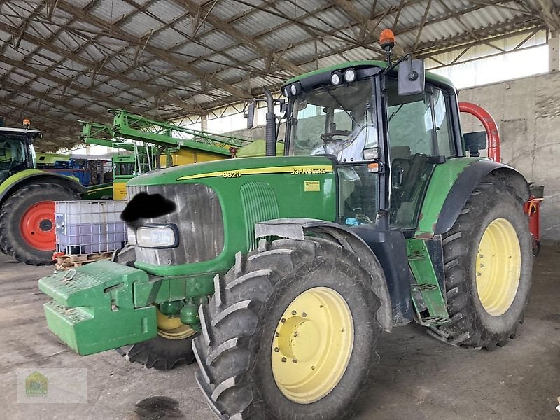 Traktor Türe ait John Deere 6820 Premium *Auto Quad*, Gebrauchtmaschine içinde Salsitz (resim 1)