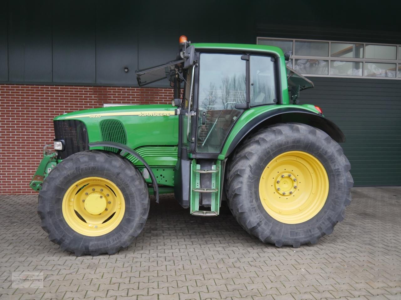 Traktor типа John Deere 6820 Premium PQ TLS, Gebrauchtmaschine в Borken (Фотография 4)