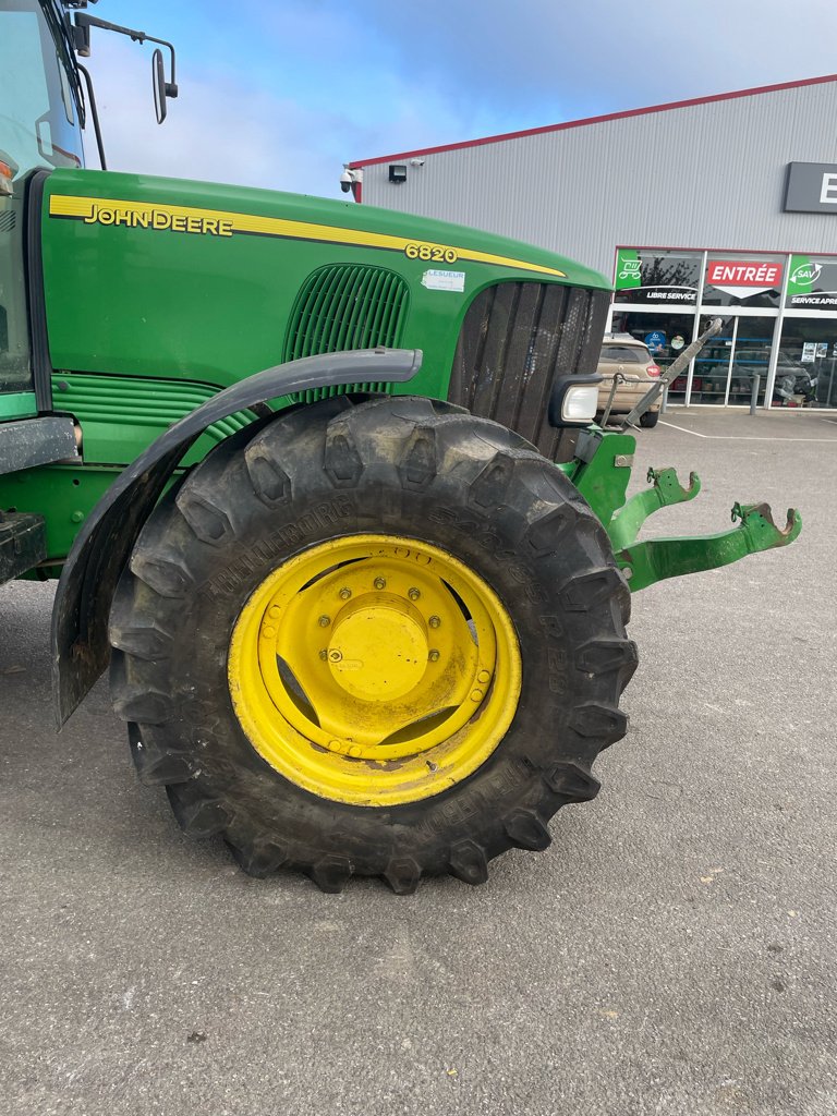 Traktor tip John Deere 6820 PREMIUM, Gebrauchtmaschine in Neufchâtel-en-Bray (Poză 8)