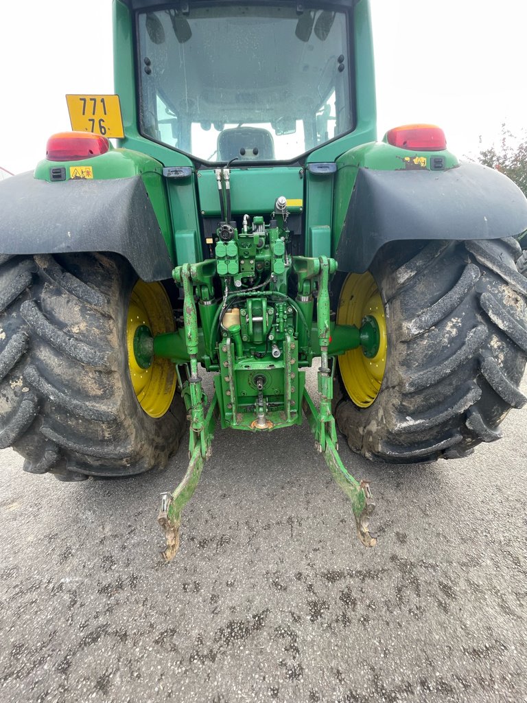 Traktor tip John Deere 6820 PREMIUM, Gebrauchtmaschine in Neufchâtel-en-Bray (Poză 10)