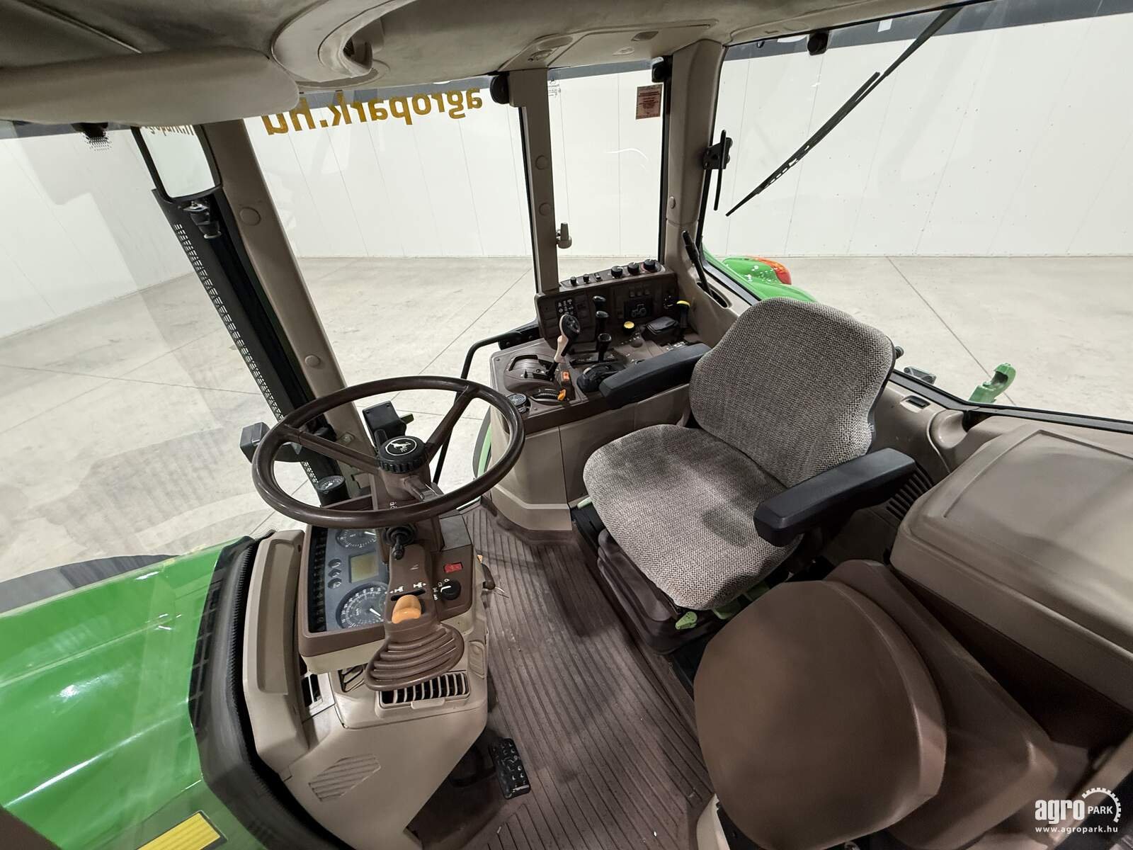 Traktor typu John Deere 6820, Gebrauchtmaschine v Csengele (Obrázok 8)