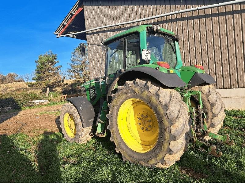 Traktor typu John Deere 6820, Gebrauchtmaschine v LE PONT CHRETIEN (Obrázek 3)
