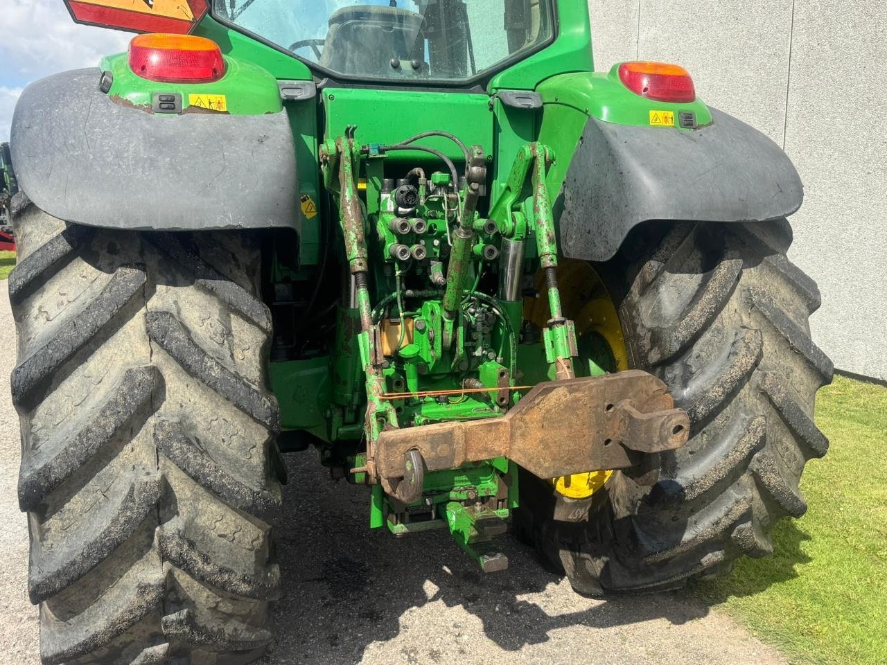 Traktor typu John Deere 6820, Gebrauchtmaschine w Saksøbing (Zdjęcie 11)