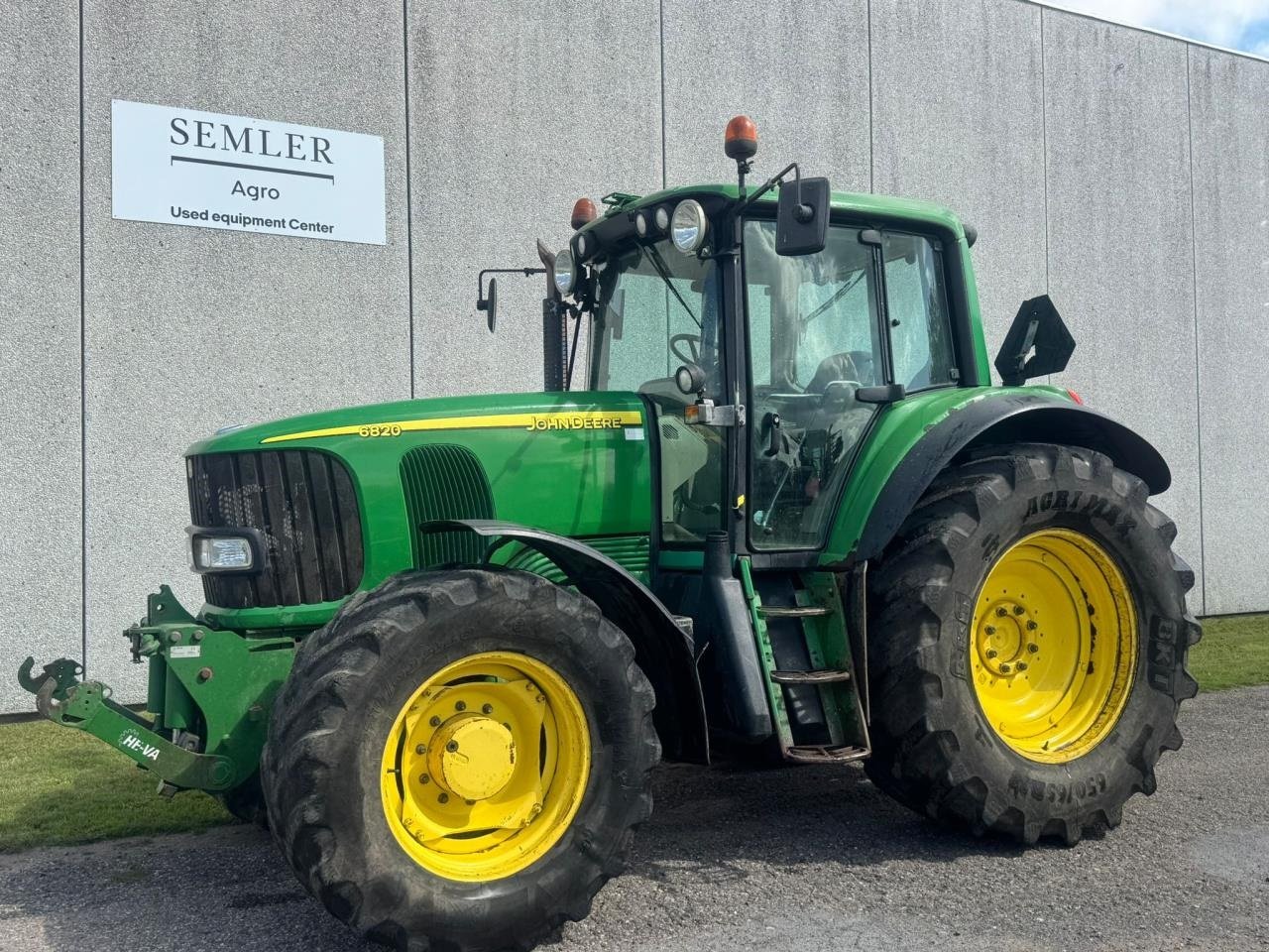Traktor typu John Deere 6820, Gebrauchtmaschine w Saksøbing (Zdjęcie 1)