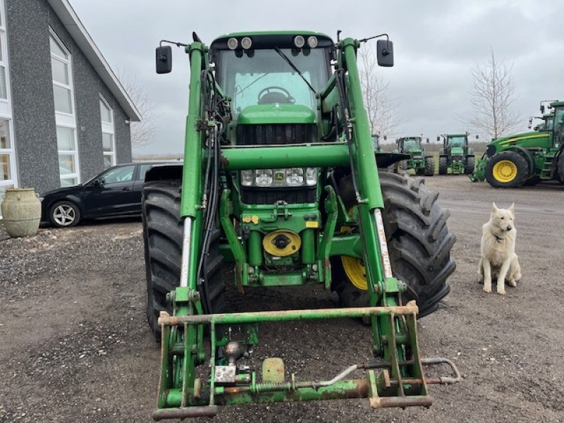 Traktor типа John Deere 6830 JD FRONTLÆSSER, AUTOPOWER, FRONTLIFT/PTO, Gebrauchtmaschine в Dronninglund (Фотография 5)