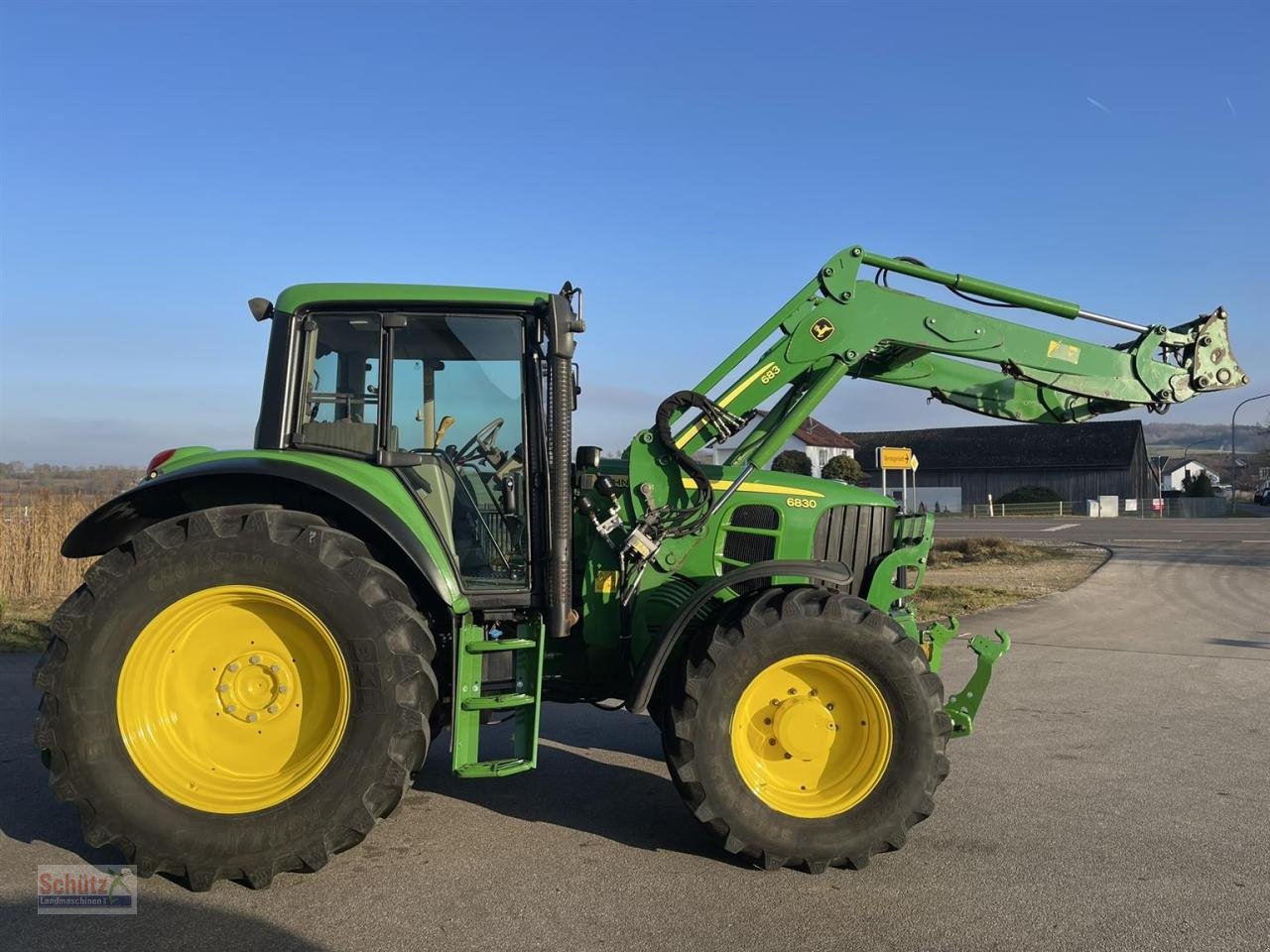 Traktor des Typs John Deere 6830 Power Quad plus Front-PTO Frontlader FZW, Gebrauchtmaschine in Schierling (Bild 8)