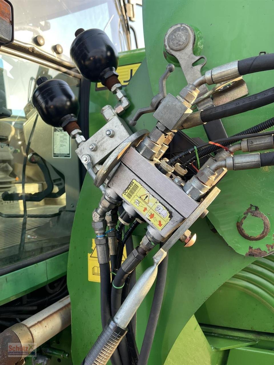 Traktor des Typs John Deere 6830 Power Quad plus Front-PTO Frontlader FZW, Gebrauchtmaschine in Schierling (Bild 15)