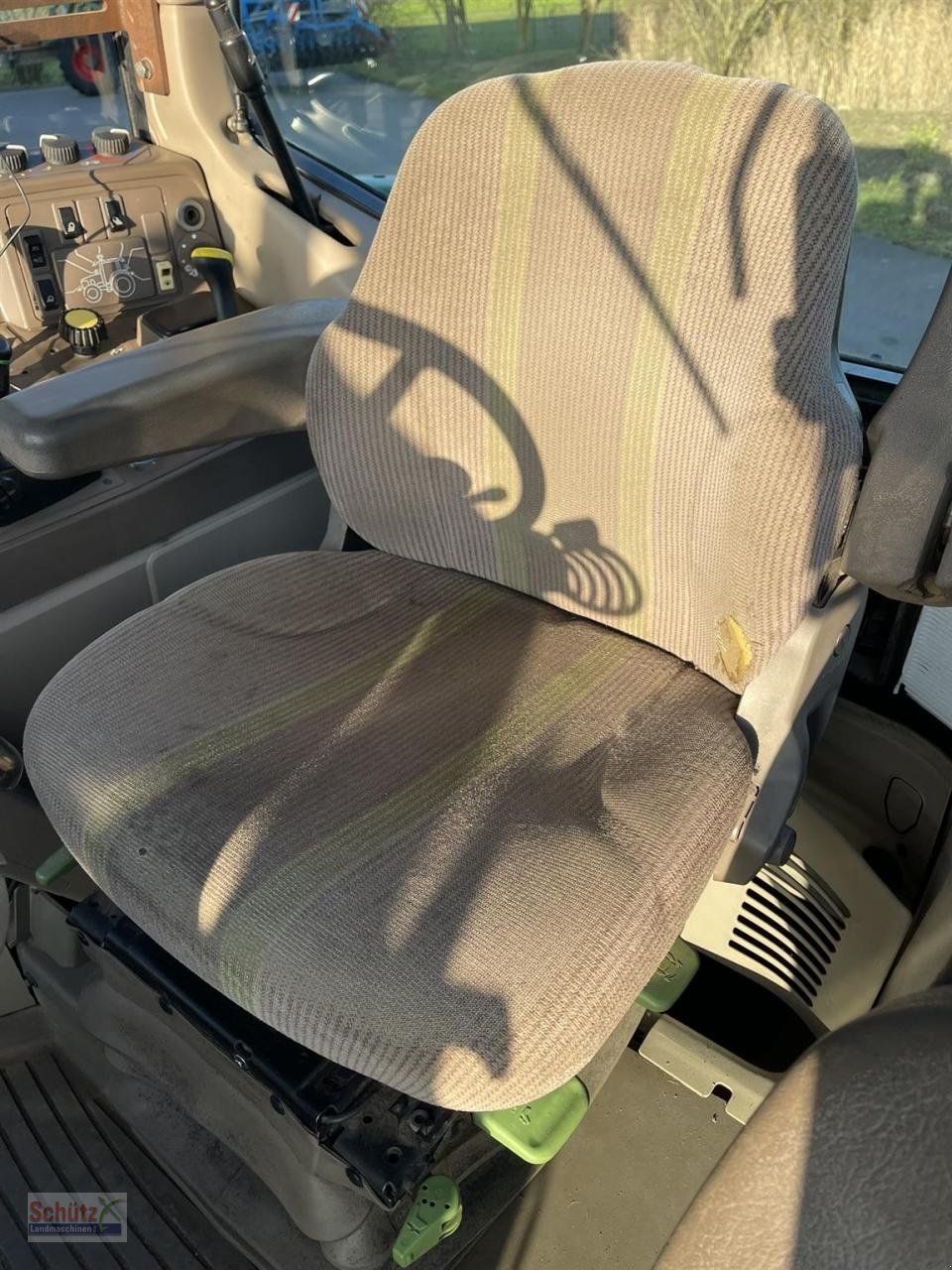 Traktor vrste John Deere 6830 Power Quad plus mit Frontlader und FZW, front PTO, Gebrauchtmaschine v Schierling (Slika 20)