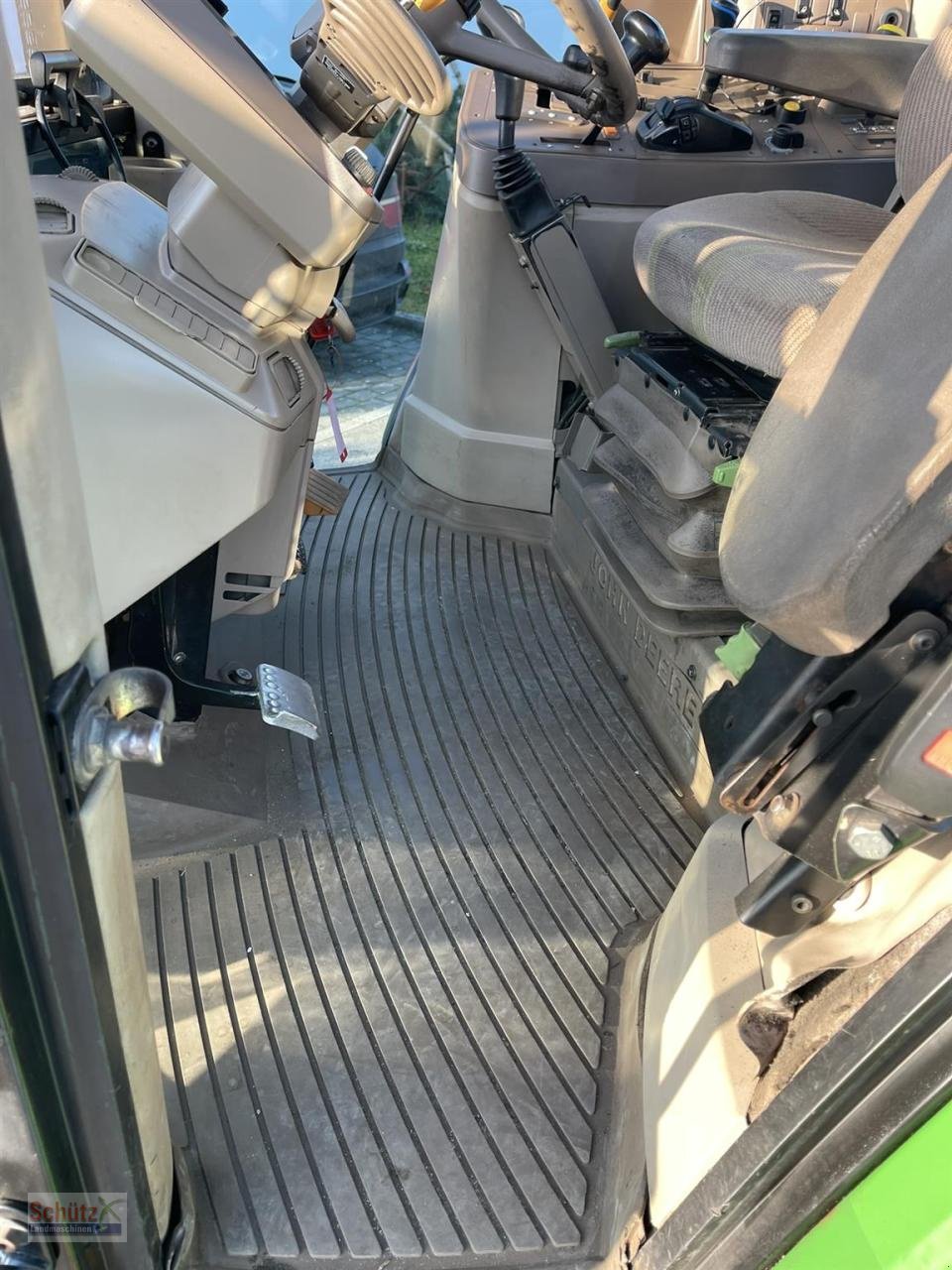 Traktor vrste John Deere 6830 Power Quad plus mit Frontlader und FZW, front PTO, Gebrauchtmaschine v Schierling (Slika 21)