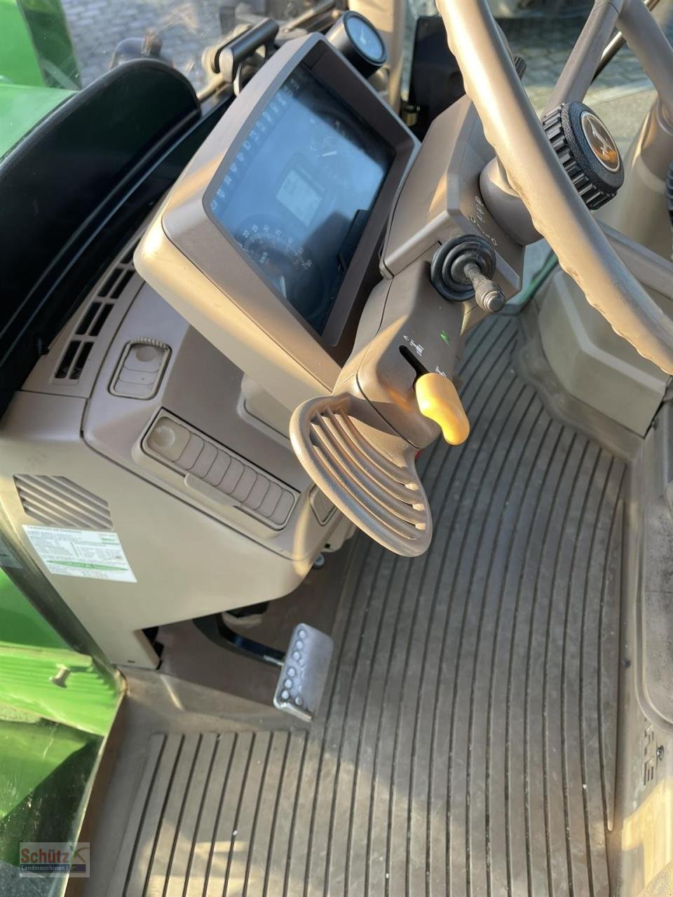 Traktor vrste John Deere 6830 Power Quad plus mit Frontlader und FZW, front PTO, Gebrauchtmaschine v Schierling (Slika 22)