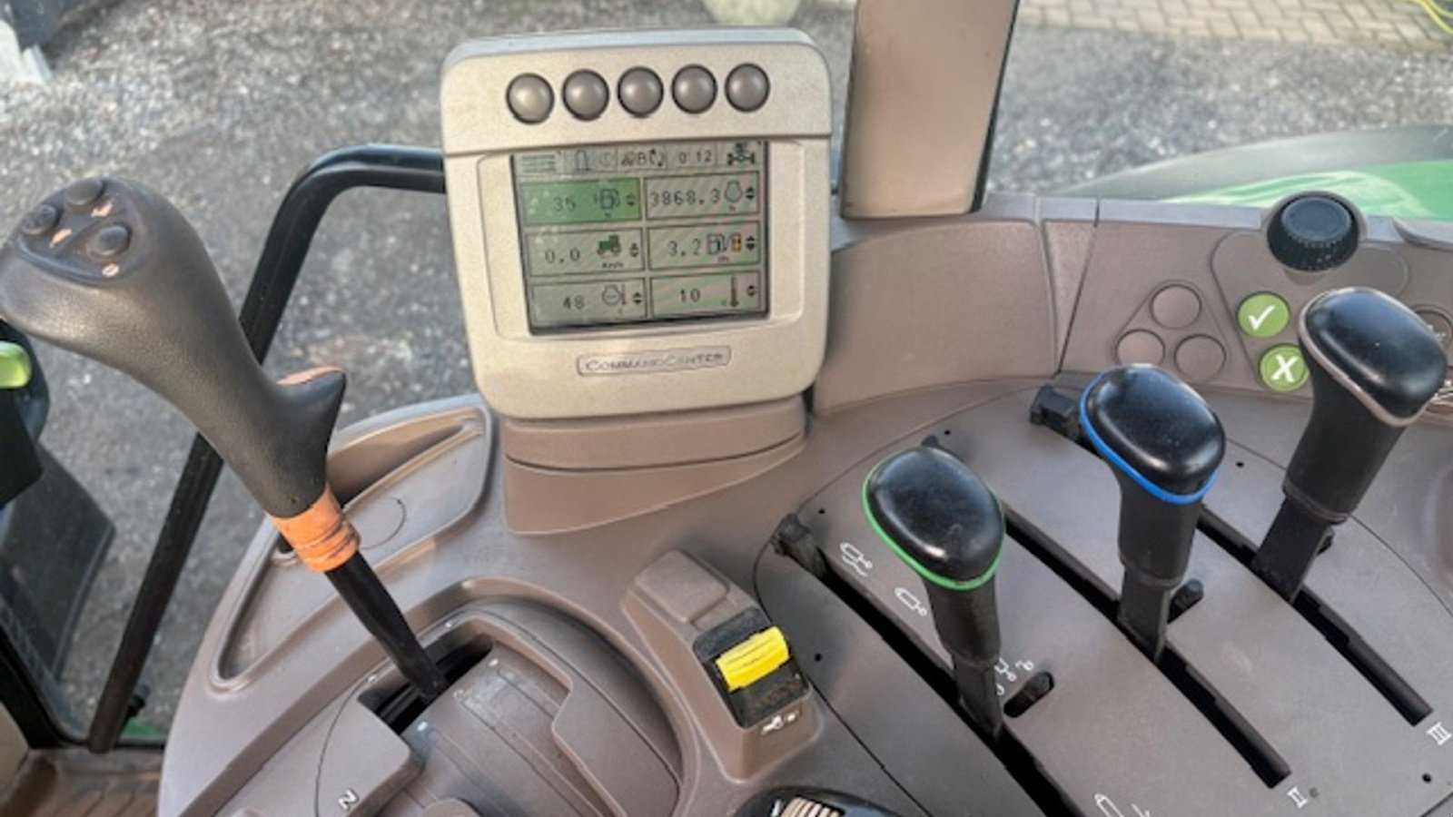 Traktor typu John Deere 6830 PREMIUM AQ, TLS , KUN 3900 TIMER, Gebrauchtmaschine v Dronninglund (Obrázek 18)