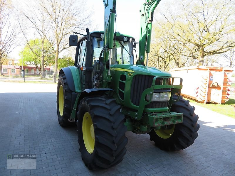 Traktor du type John Deere 6830 Premium, AutoQuad, Gebrauchtmaschine en Meppen (Photo 8)