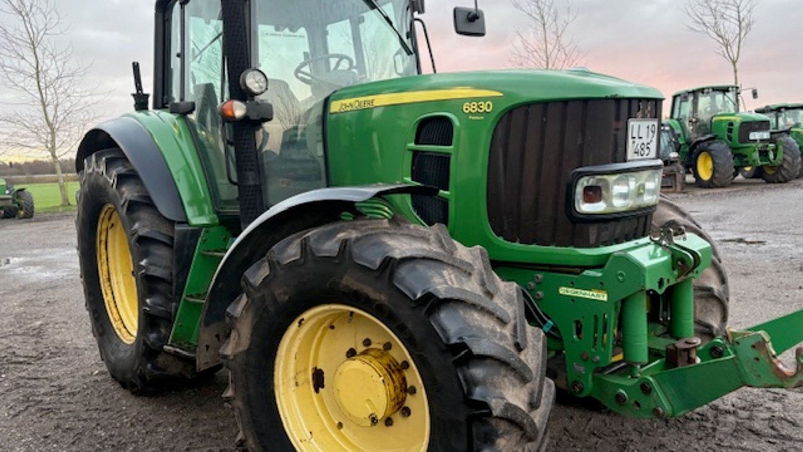 Traktor del tipo John Deere 6830 PREMIUM FRONTLIFT, TLS AFF. FORAKSEL, Gebrauchtmaschine In Dronninglund (Immagine 5)