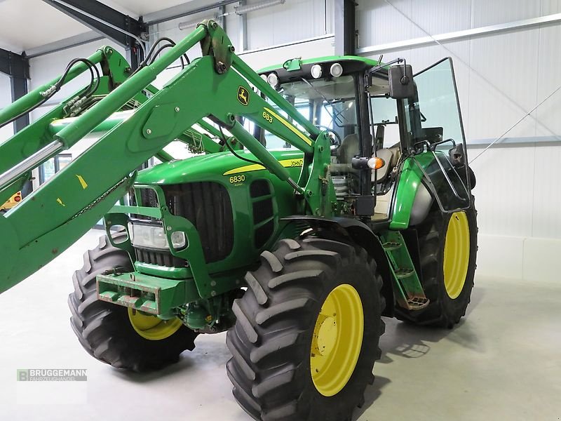 Traktor типа John Deere 6830 Premium, PowrQuad / AutoQuad, Gebrauchtmaschine в Meppen (Фотография 9)