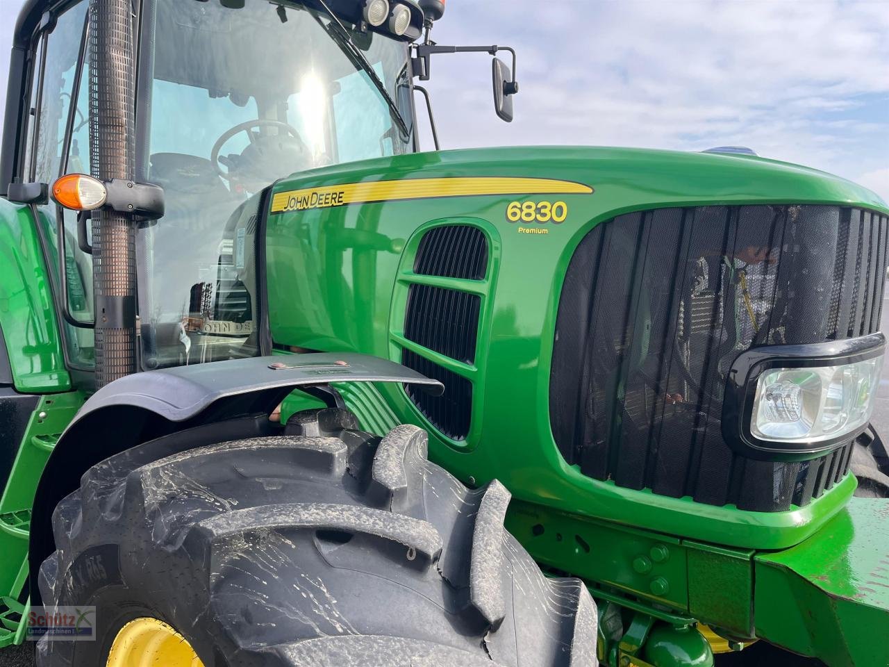 Traktor типа John Deere 6830 Premium, PowrQuad Plus, AutoQuad Plus, Neumaschine в Schierling (Фотография 9)