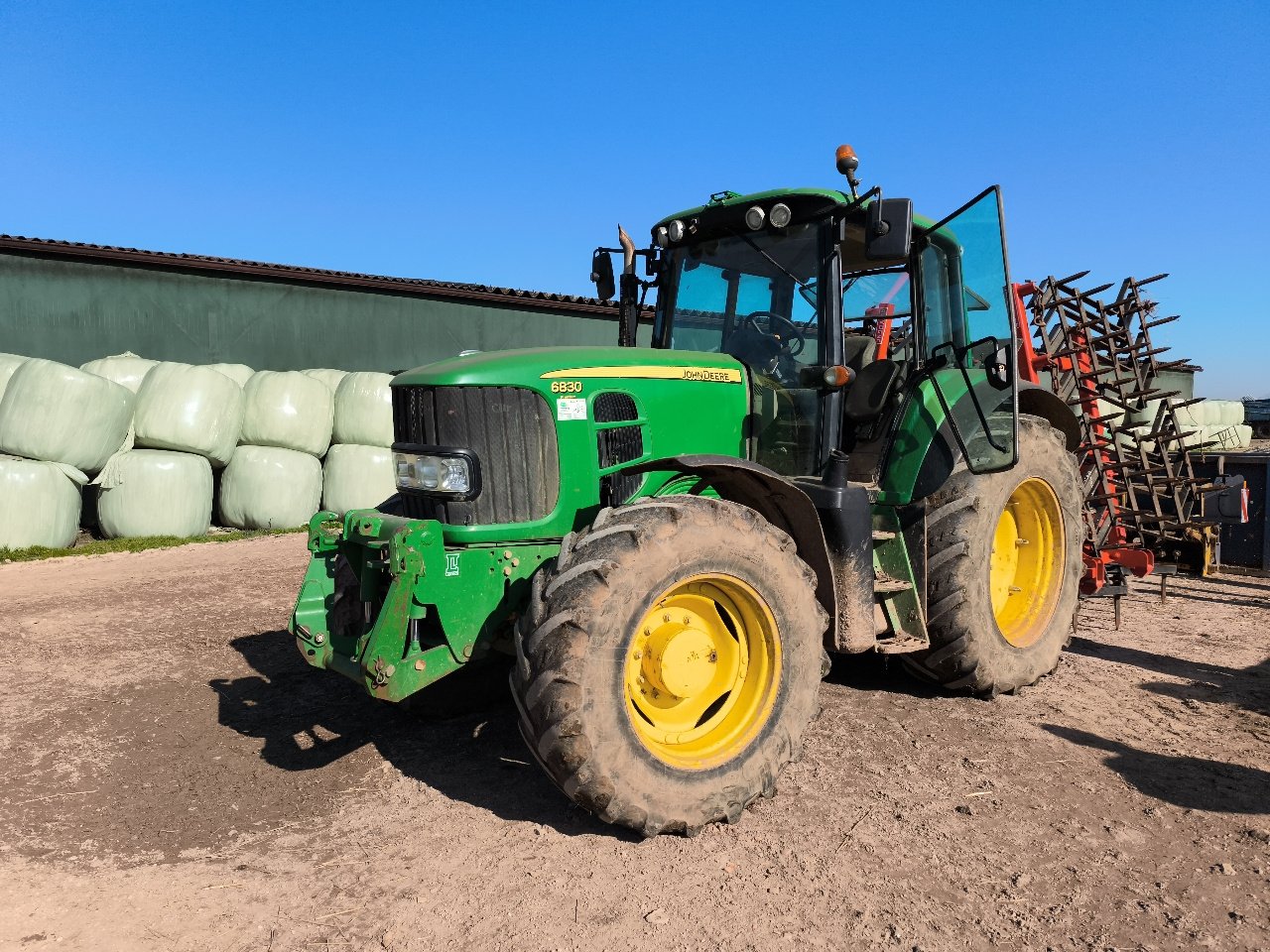 Traktor Türe ait John Deere 6830 PREMIUM, Gebrauchtmaschine içinde Lalœuf (resim 1)