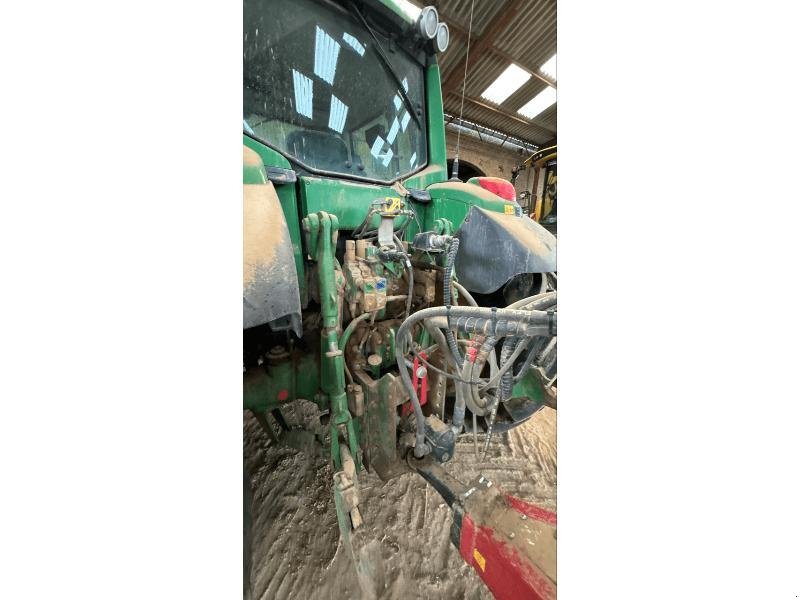 Traktor des Typs John Deere 6830 PREMIUM, Gebrauchtmaschine in Wargnies Le Grand (Bild 8)