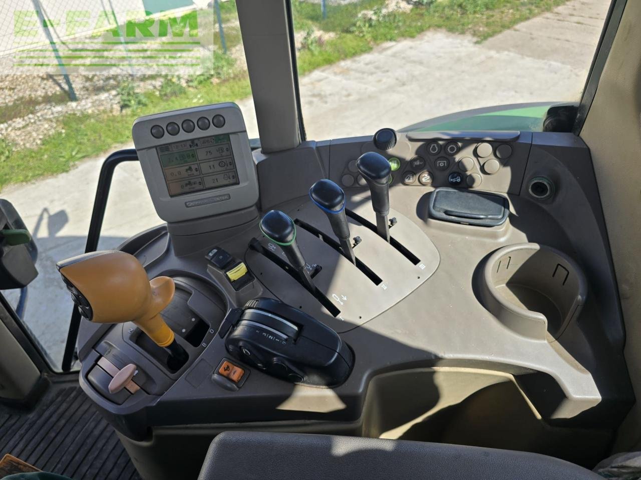 Traktor des Typs John Deere 6830 PREMIUM, Gebrauchtmaschine in WALLHAUSEN (Bild 10)