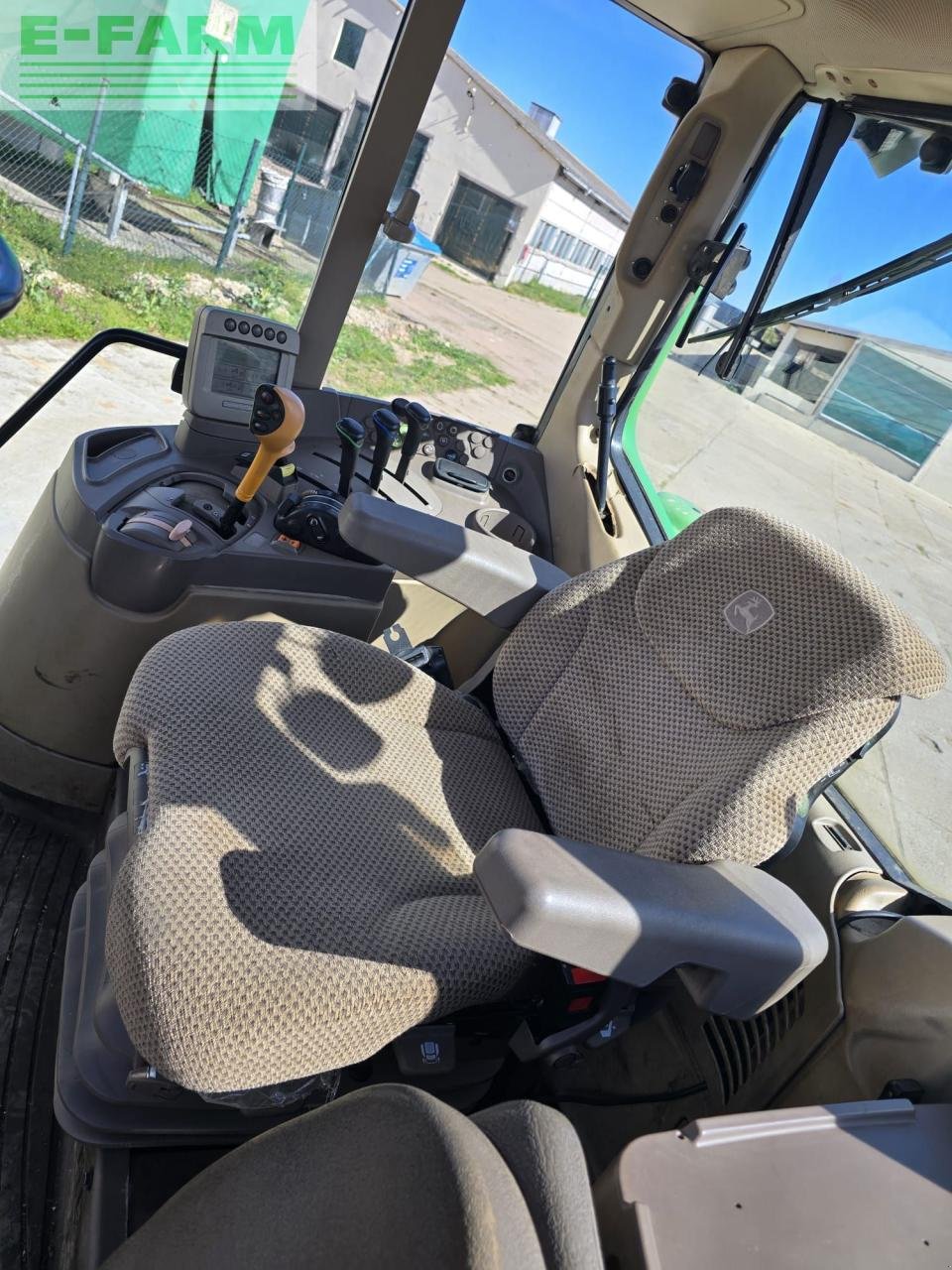 Traktor des Typs John Deere 6830 PREMIUM, Gebrauchtmaschine in WALLHAUSEN (Bild 12)