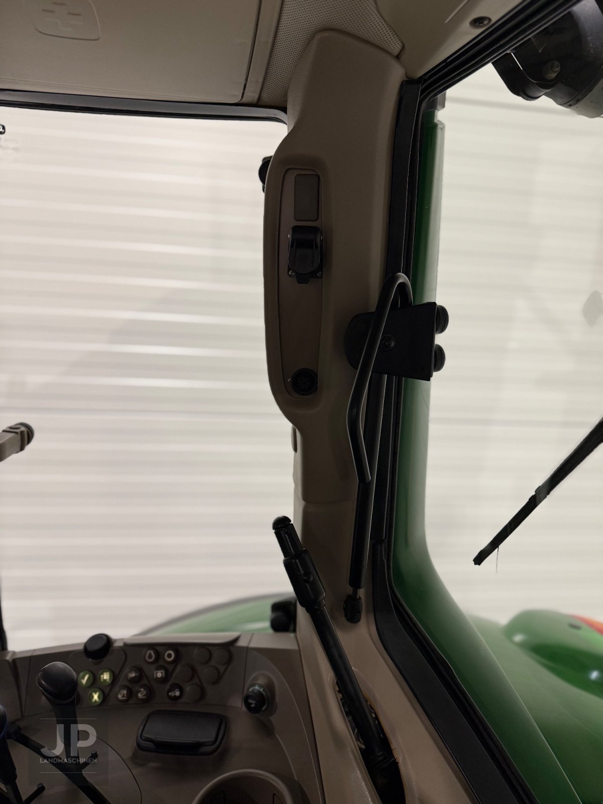 Traktor от тип John Deere 6830 PREMIUM, Gebrauchtmaschine в Kastl (Снимка 11)