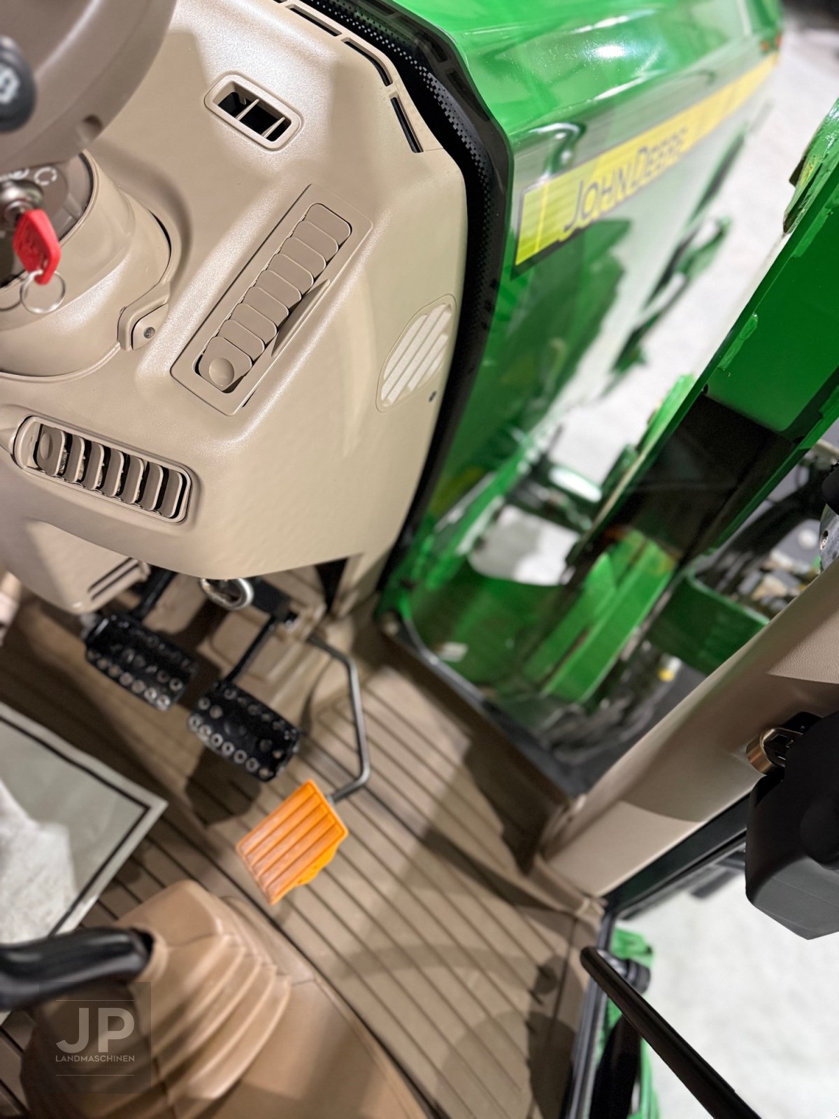 Traktor от тип John Deere 6830 PREMIUM, Gebrauchtmaschine в Kastl (Снимка 20)