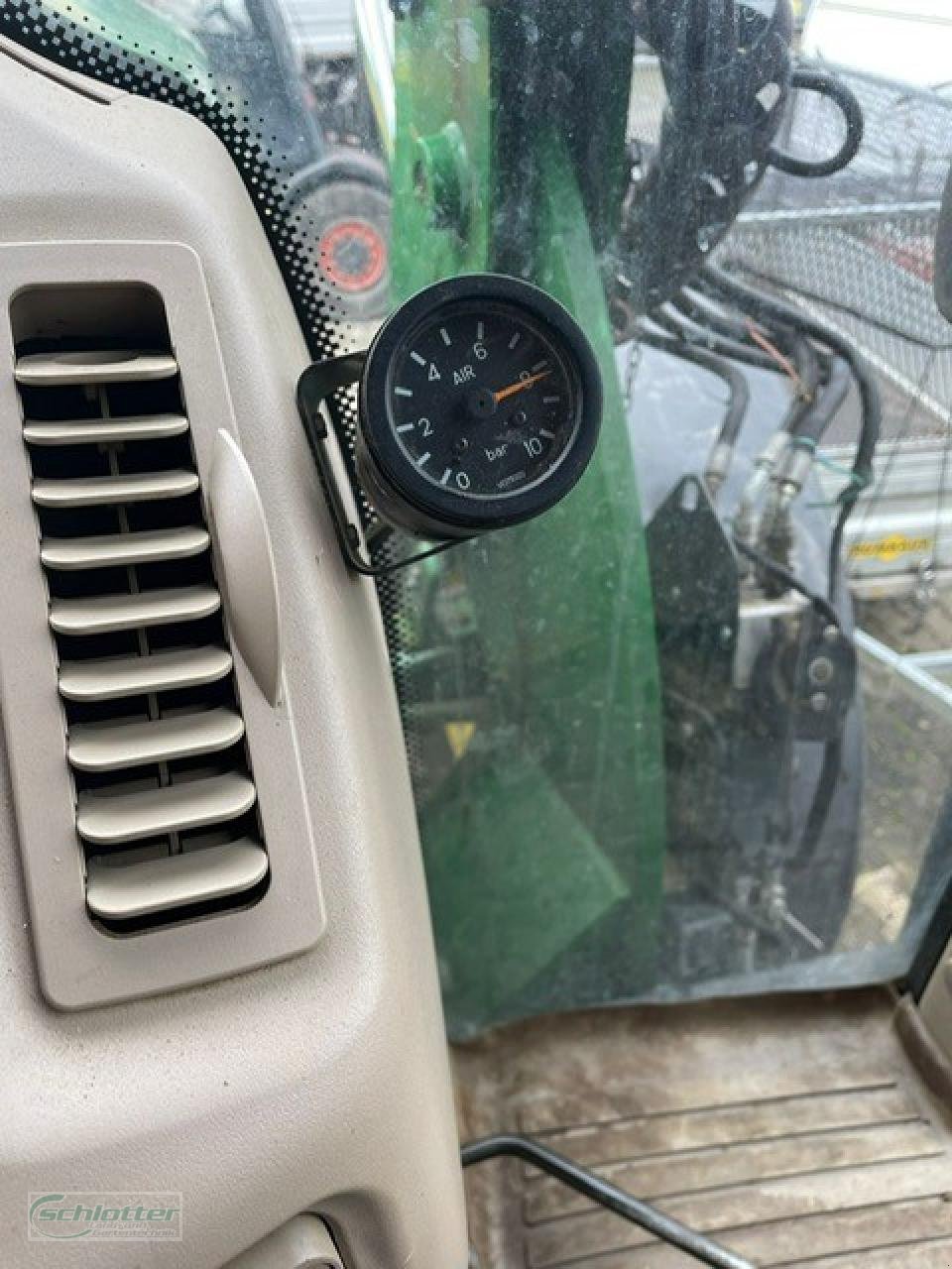 Traktor typu John Deere 6830 Premium, Gebrauchtmaschine v Idstein-Wörsdorf (Obrázek 6)