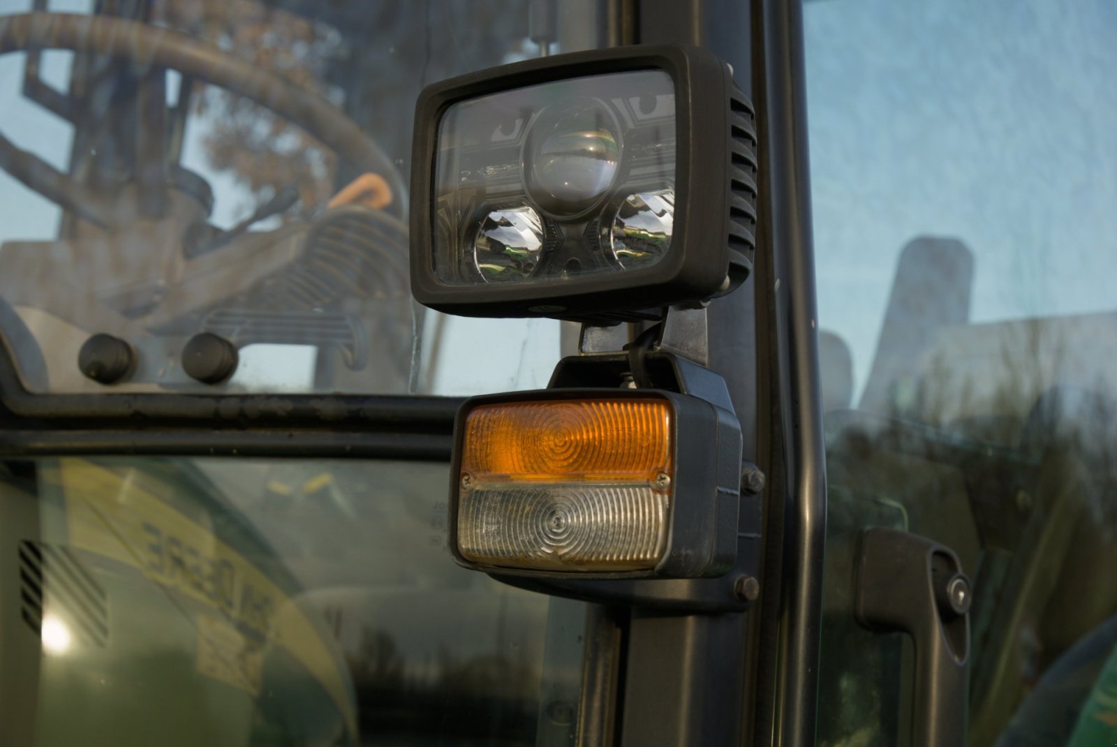 Traktor of the type John Deere 6830, Gebrauchtmaschine in Kalefeld (Picture 12)
