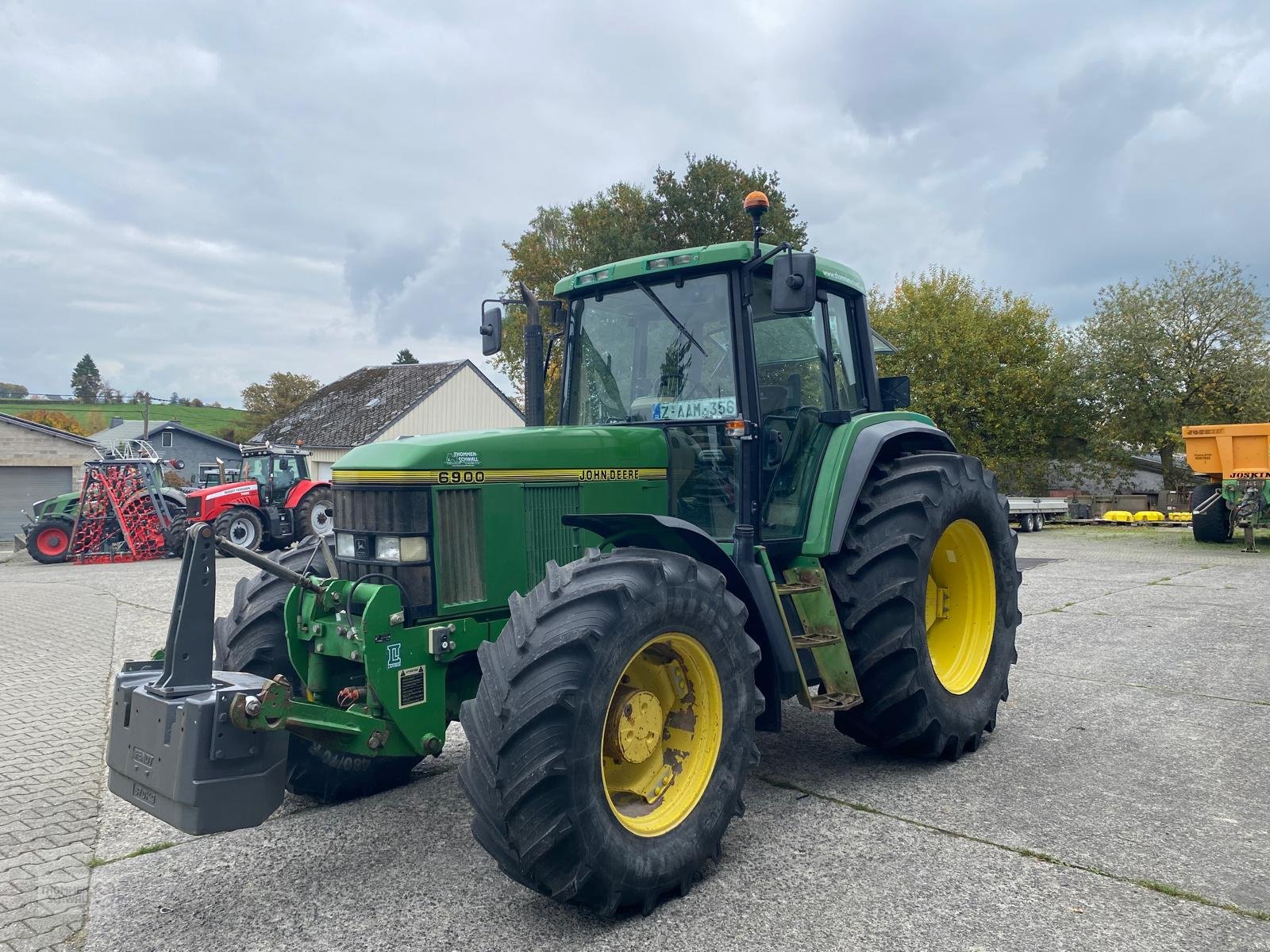 Traktor of the type John Deere 6900 Power Quad, Gebrauchtmaschine in Crombach/St.Vith (Picture 2)